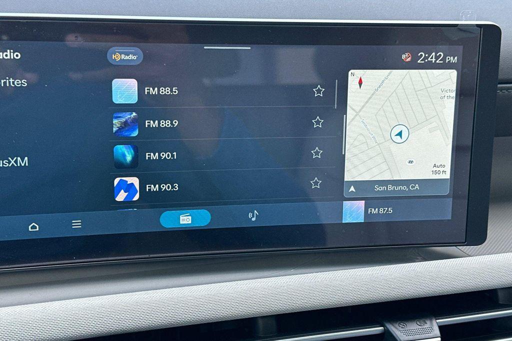 new 2025 Hyundai TUCSON Hybrid car, priced at $36,825