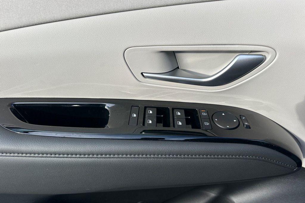 new 2025 Hyundai TUCSON Hybrid car, priced at $36,825