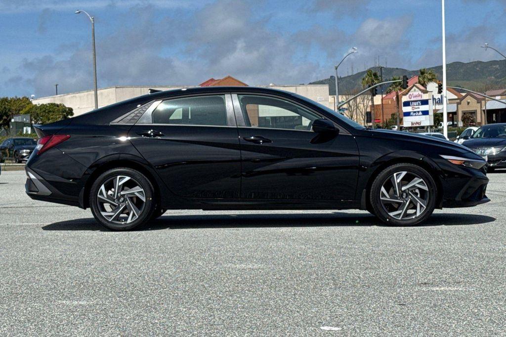new 2025 Hyundai Elantra car, priced at $22,275