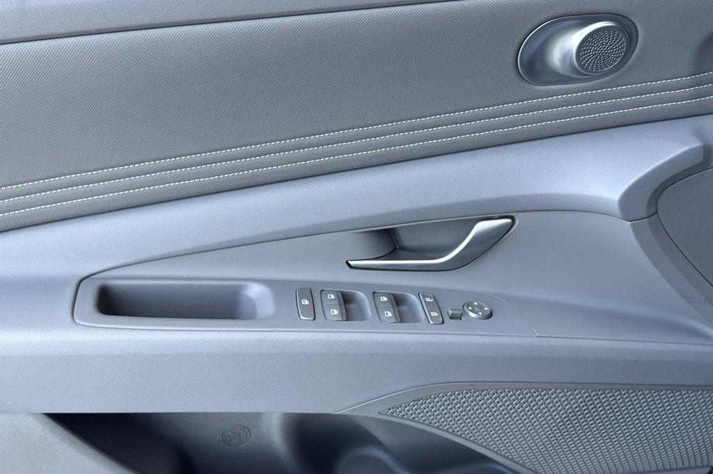 new 2025 Hyundai Elantra car, priced at $22,275