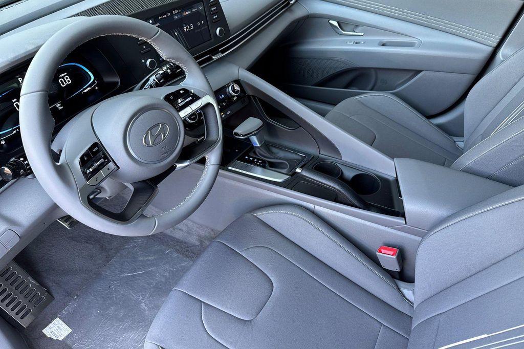 new 2025 Hyundai Elantra car, priced at $22,275