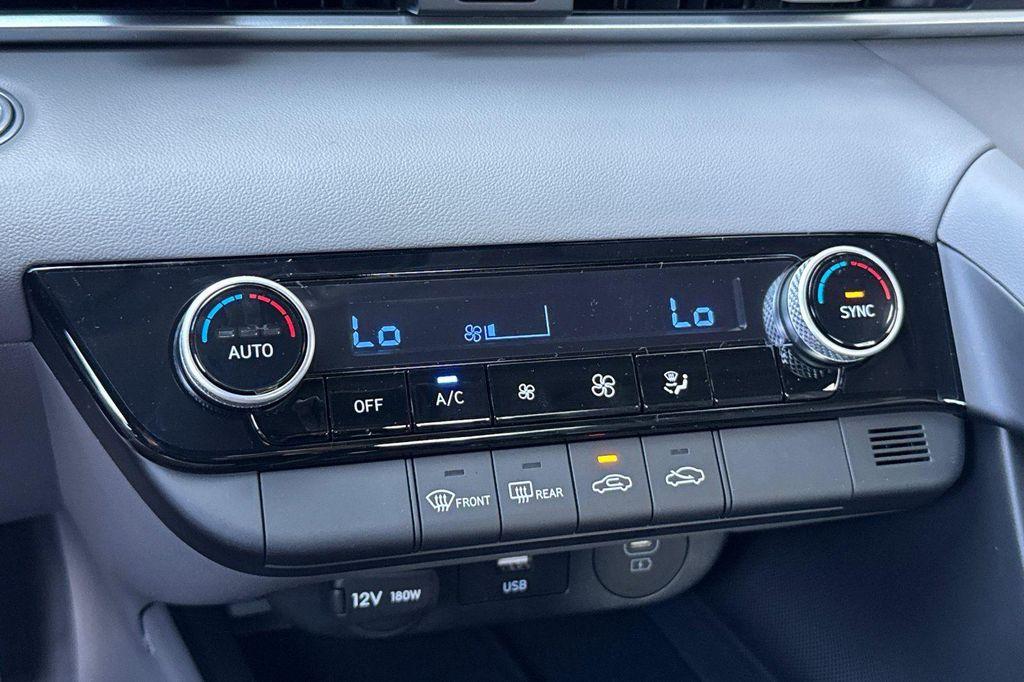 new 2025 Hyundai Elantra car, priced at $22,275