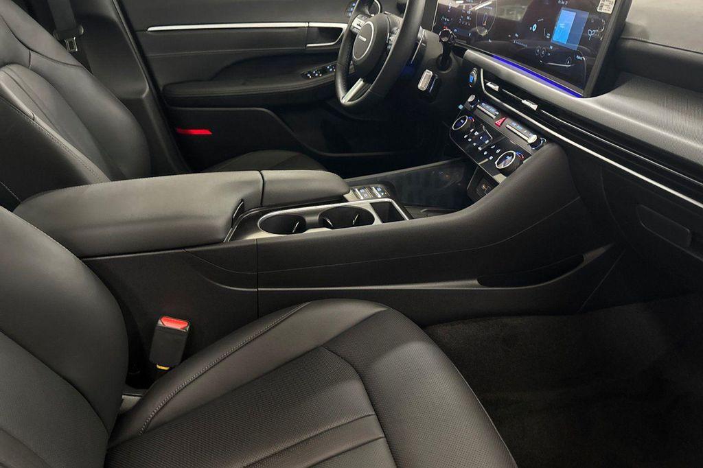 new 2025 Hyundai Sonata Hybrid car, priced at $35,540
