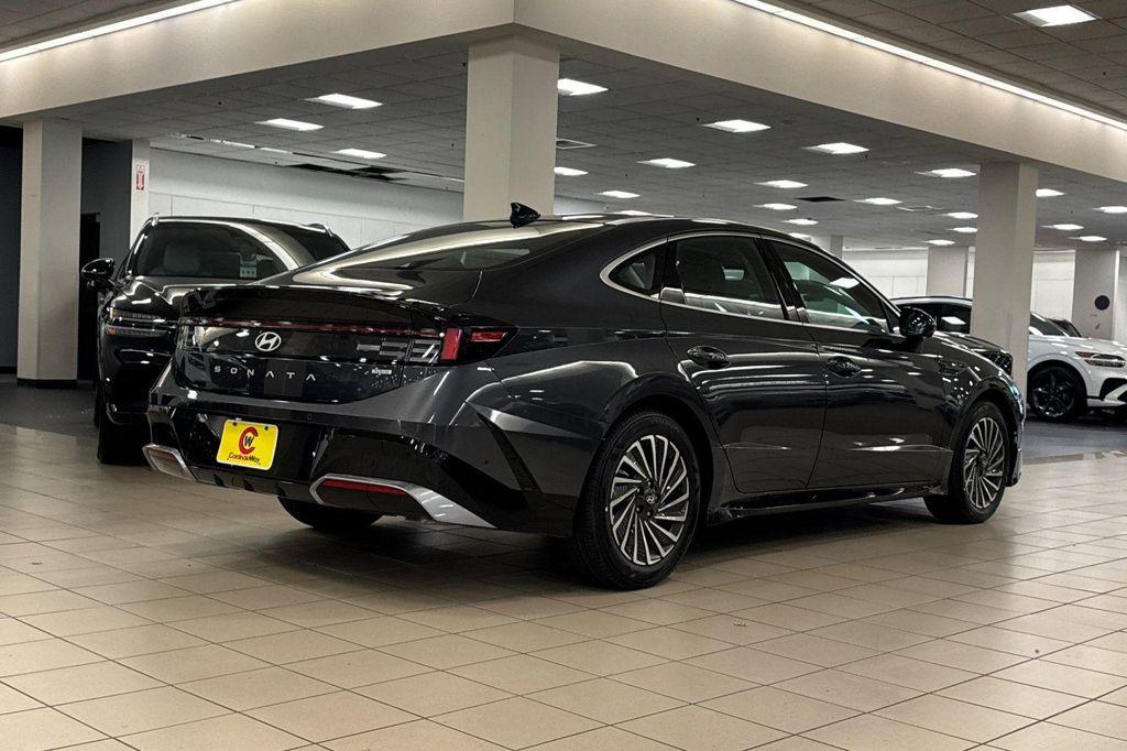 new 2025 Hyundai Sonata Hybrid car, priced at $35,540