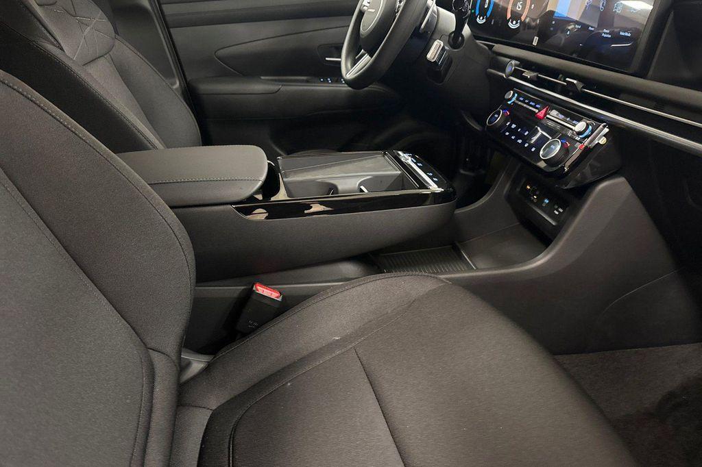 new 2026 Hyundai TUCSON Hybrid car, priced at $32,130