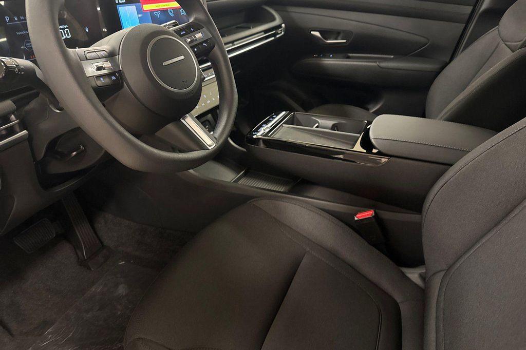 new 2026 Hyundai TUCSON Hybrid car, priced at $32,130