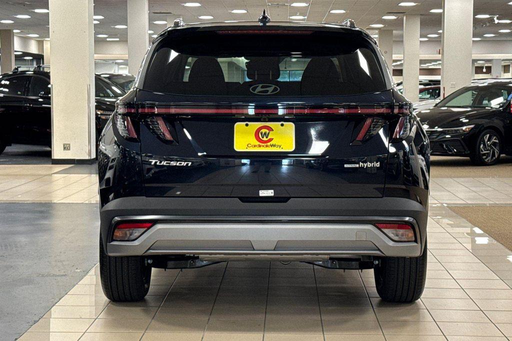 new 2025 Hyundai TUCSON Hybrid car, priced at $32,980