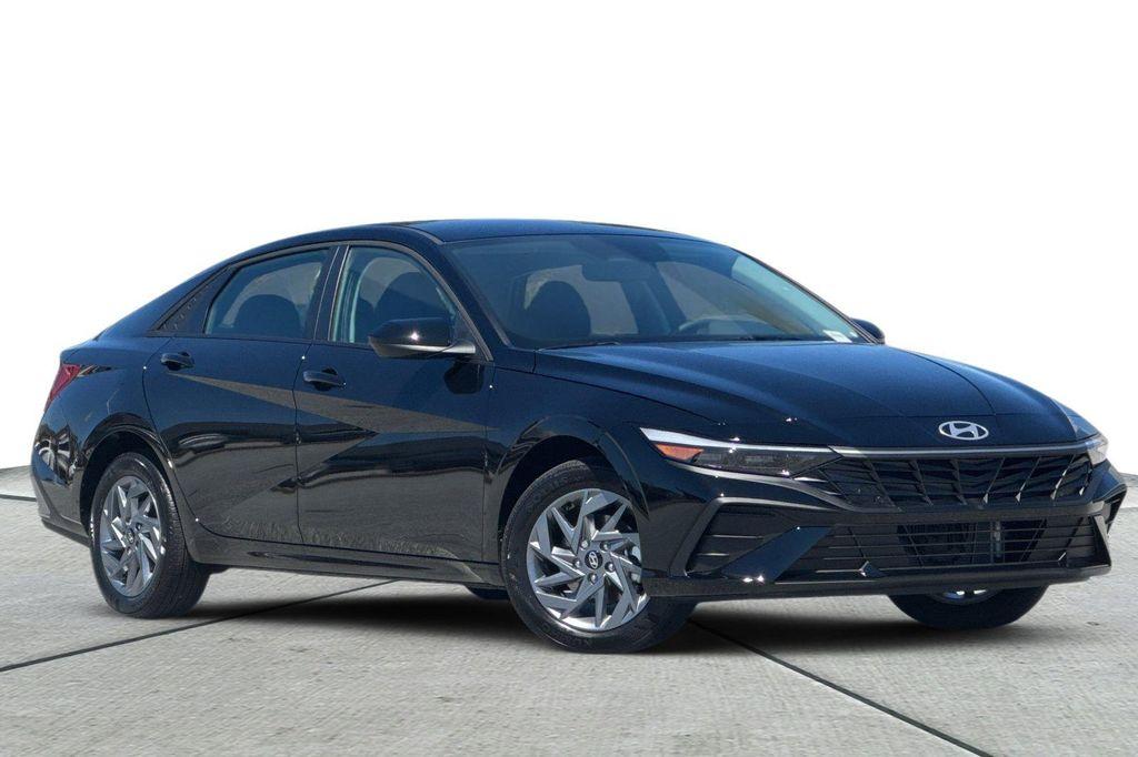 new 2025 Hyundai ELANTRA HEV car, priced at $22,730