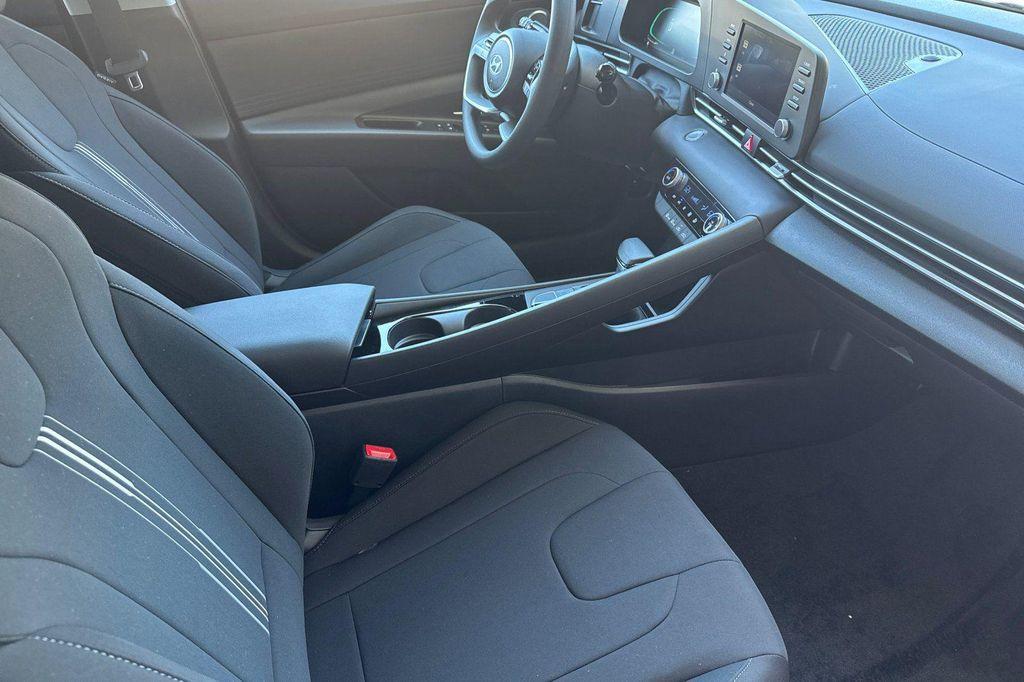 new 2025 Hyundai ELANTRA HEV car, priced at $22,730