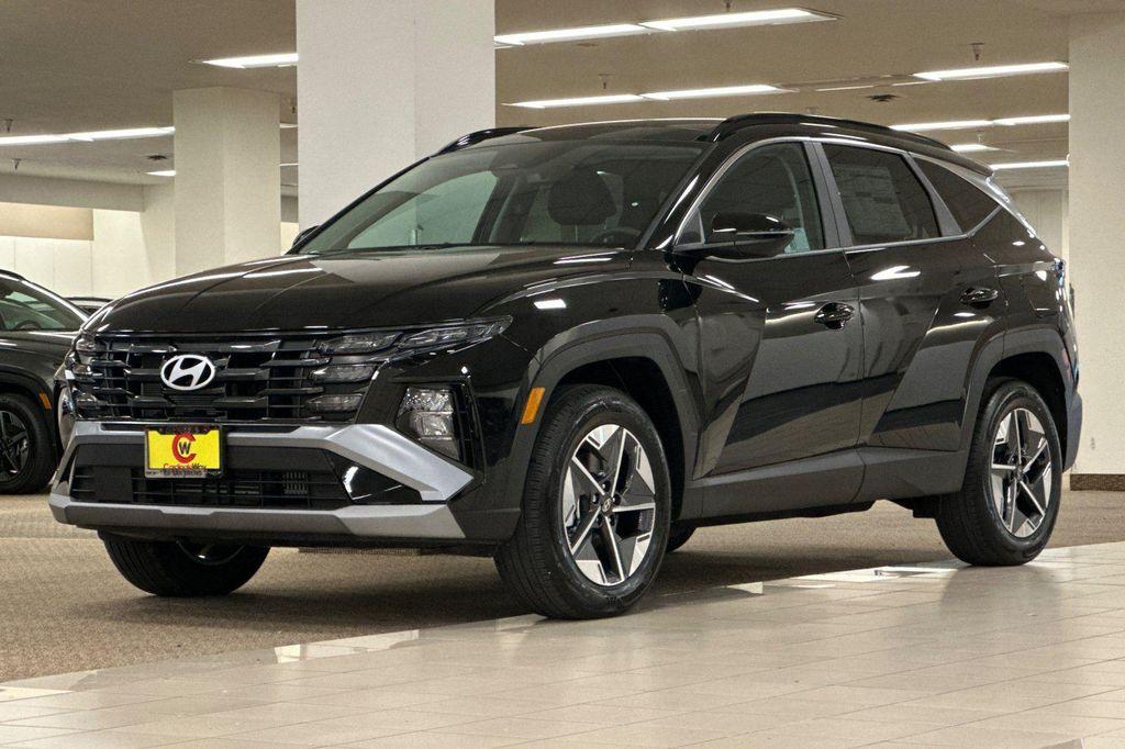 new 2025 Hyundai TUCSON Hybrid car, priced at $32,100