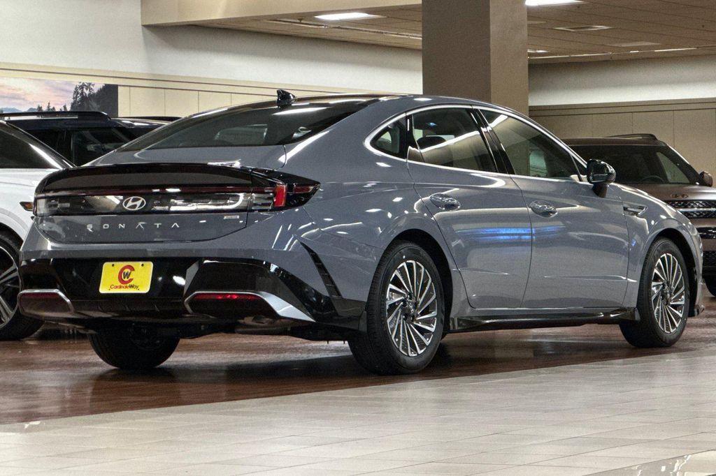 new 2026 Hyundai Sonata Hybrid car, priced at $33,605