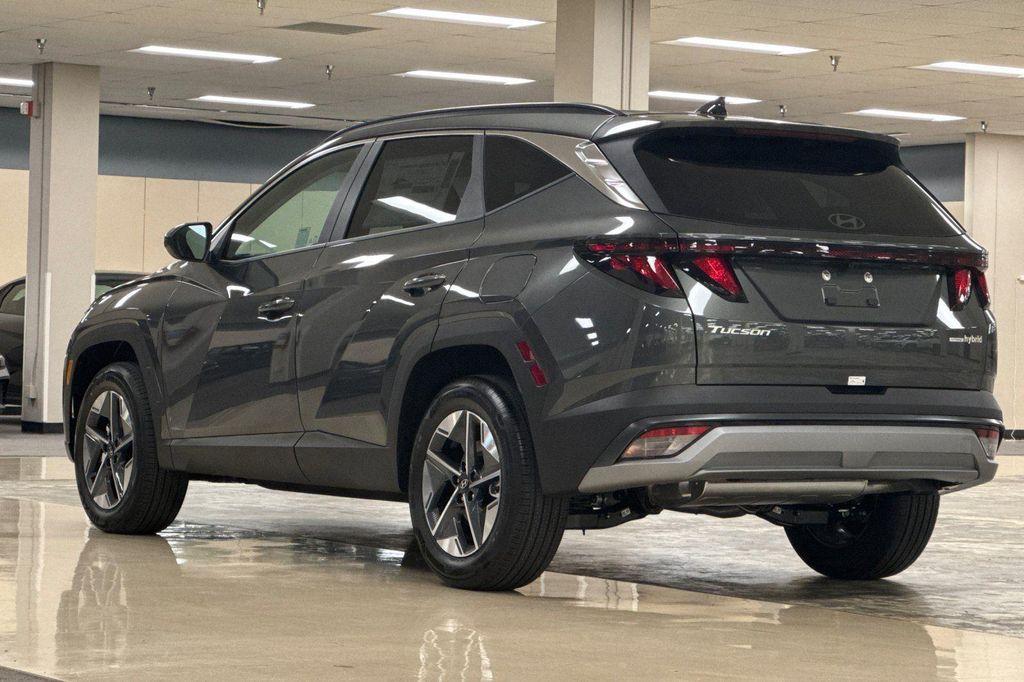 new 2026 Hyundai TUCSON Hybrid car, priced at $31,630