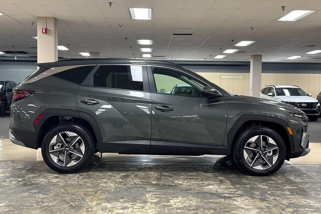 new 2026 Hyundai TUCSON Hybrid car, priced at $31,630