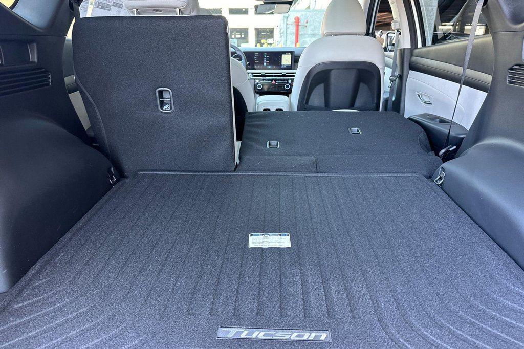 new 2025 Hyundai TUCSON Hybrid car, priced at $32,810