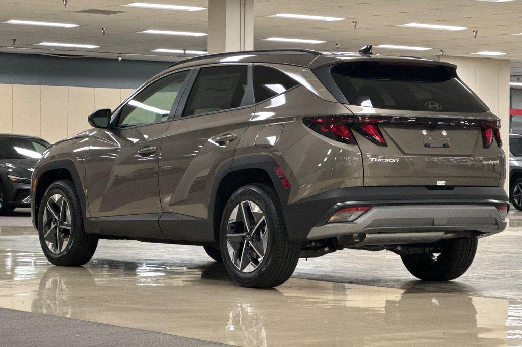 new 2026 Hyundai TUCSON Hybrid car, priced at $31,610