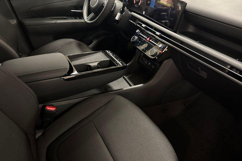 new 2026 Hyundai TUCSON Hybrid car, priced at $31,610