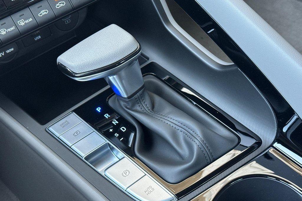 new 2025 Hyundai ELANTRA HEV car, priced at $22,740