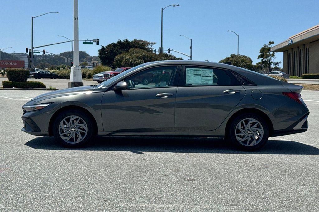 new 2025 Hyundai ELANTRA HEV car, priced at $22,740