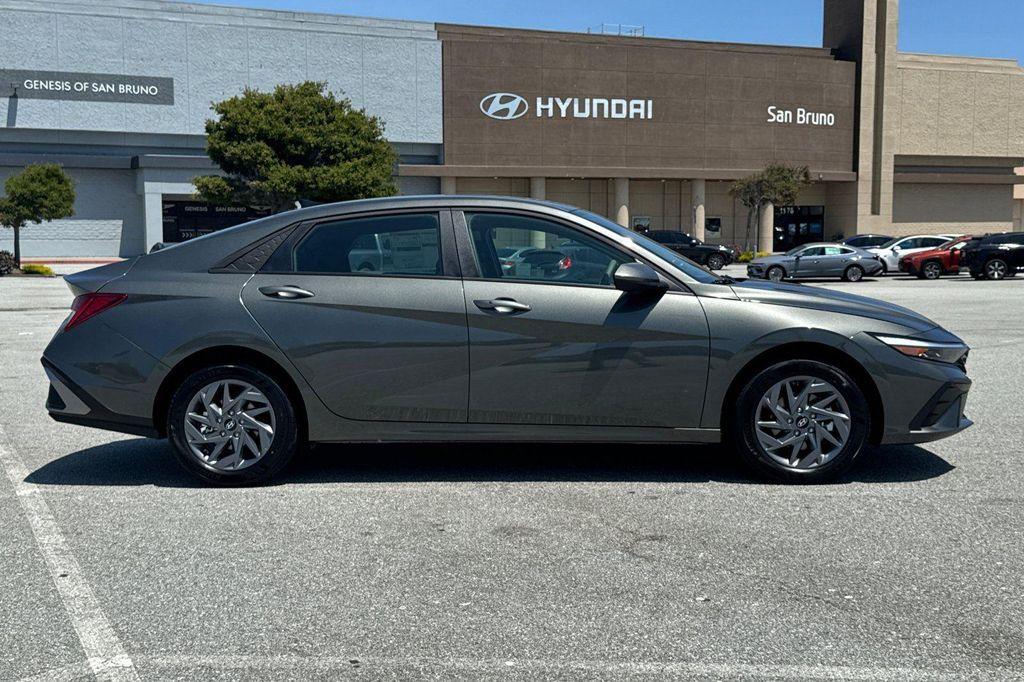 new 2025 Hyundai ELANTRA HEV car, priced at $22,740