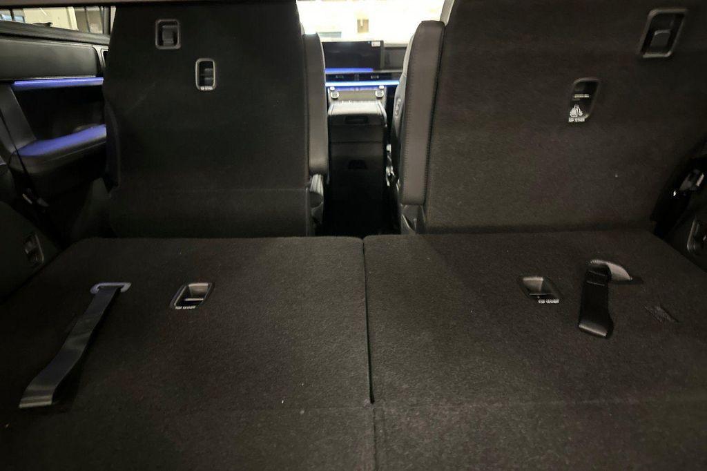 new 2025 Hyundai SANTA FE HEV car, priced at $43,760