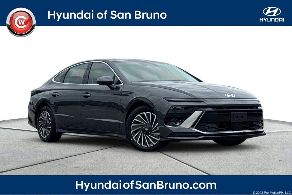 new 2026 Hyundai Sonata Hybrid car, priced at $33,285