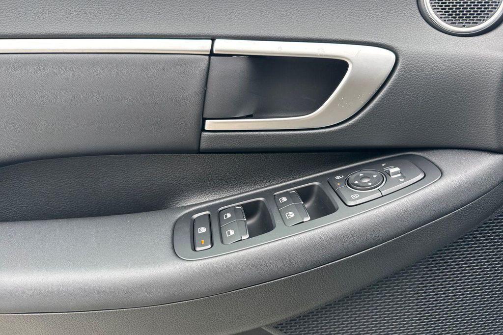 new 2026 Hyundai Sonata Hybrid car, priced at $33,285