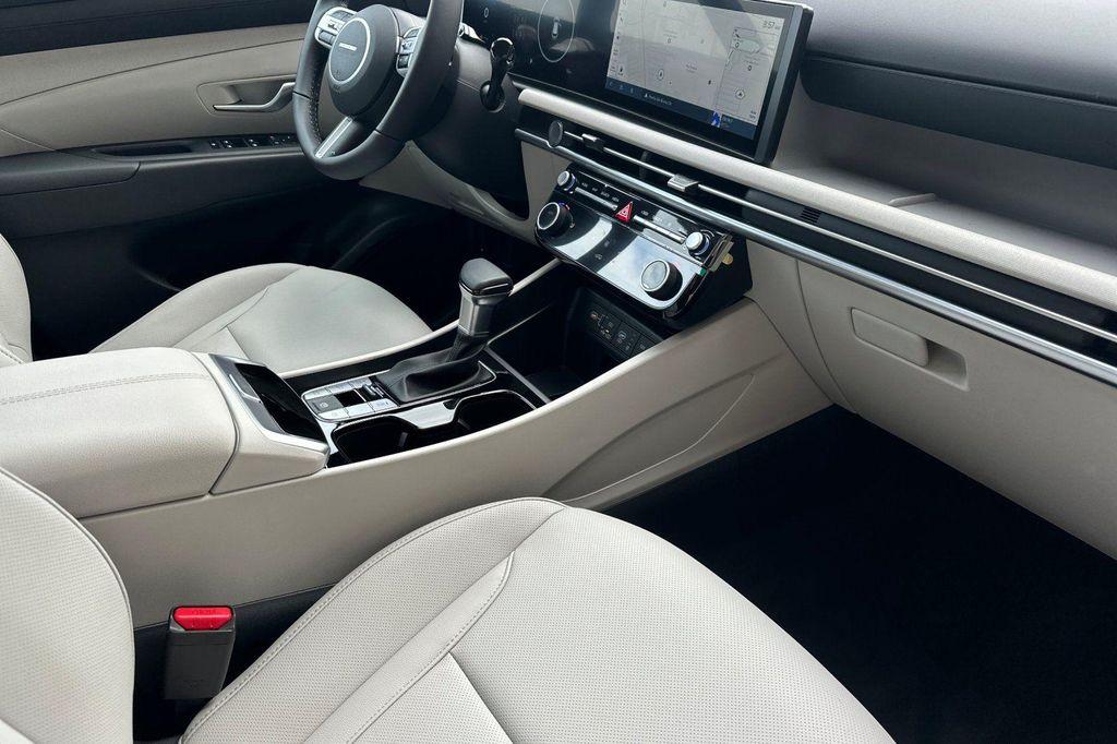 new 2025 Hyundai Tucson car, priced at $31,045