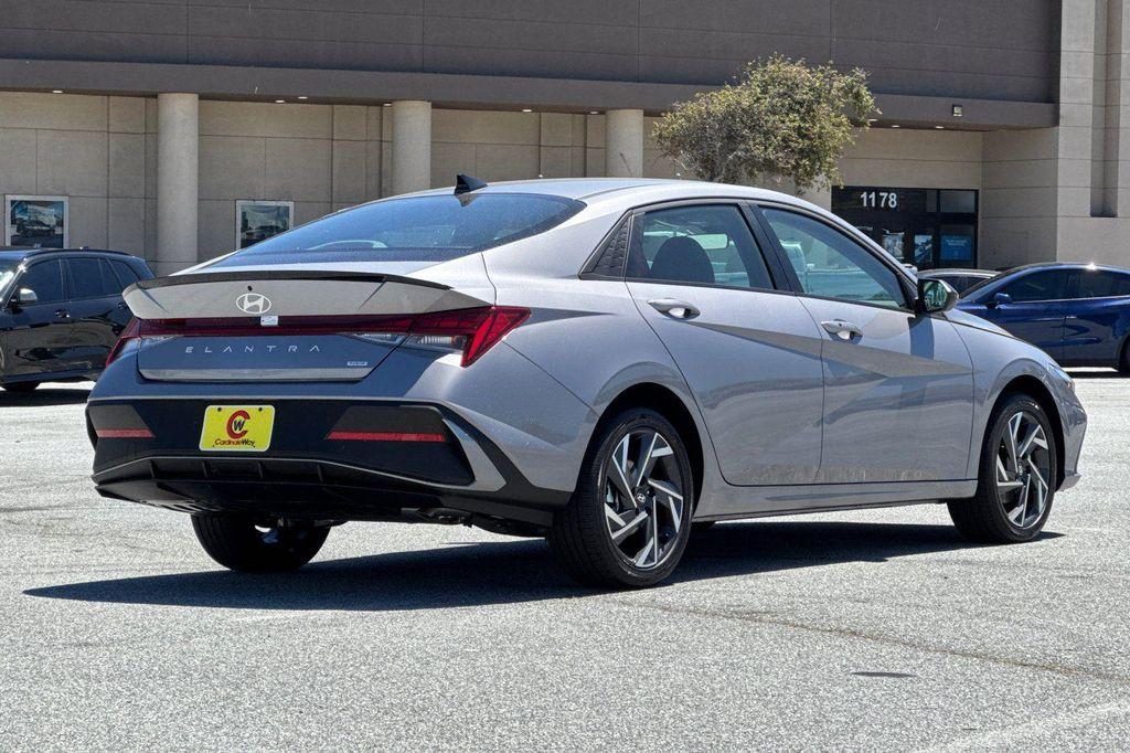 new 2025 Hyundai ELANTRA HEV car, priced at $24,195
