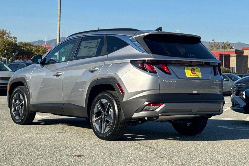 new 2026 Hyundai TUCSON Hybrid car, priced at $31,645