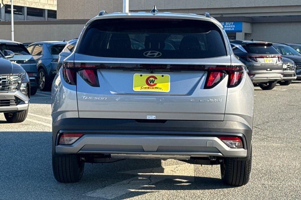 new 2026 Hyundai TUCSON Hybrid car, priced at $31,645