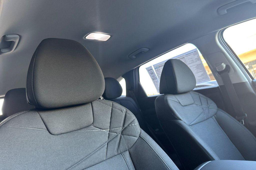 new 2026 Hyundai TUCSON Hybrid car, priced at $31,645