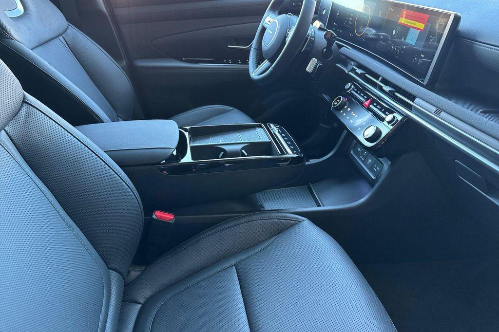 new 2025 Hyundai TUCSON Plug-In Hybrid car, priced at $46,240