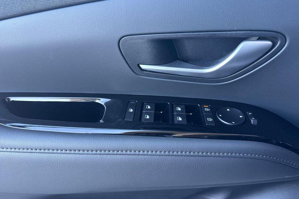 new 2025 Hyundai TUCSON Plug-In Hybrid car, priced at $46,240