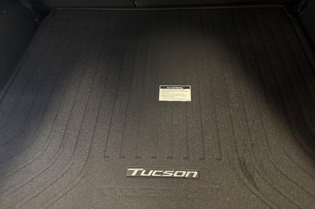 new 2025 Hyundai TUCSON Hybrid car, priced at $32,480