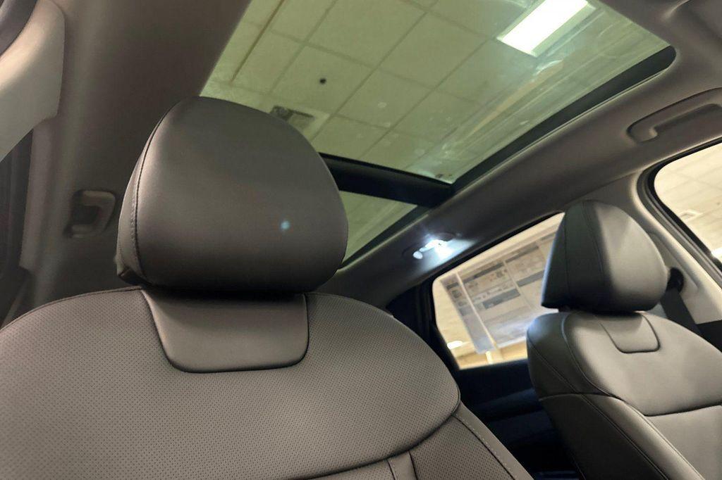 new 2025 Hyundai TUCSON Hybrid car, priced at $32,480