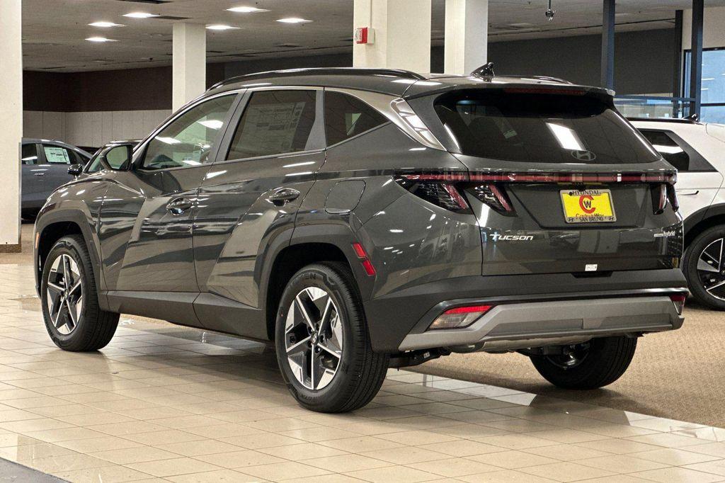 new 2025 Hyundai TUCSON Hybrid car, priced at $32,115