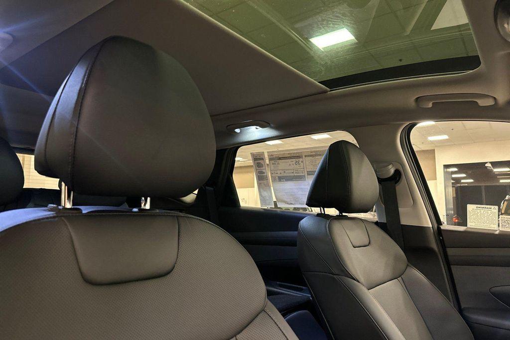 new 2025 Hyundai TUCSON Hybrid car, priced at $32,115