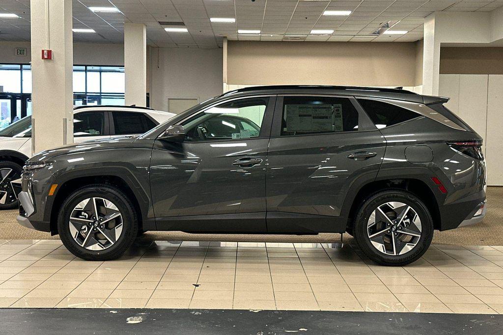 new 2025 Hyundai TUCSON Hybrid car, priced at $32,115