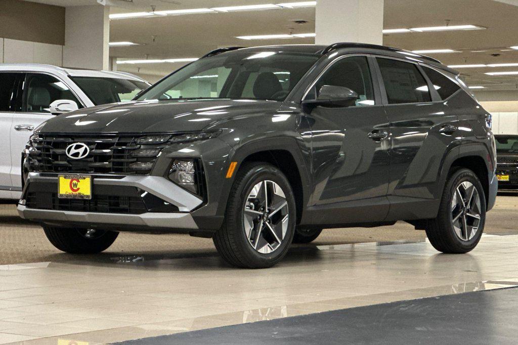 new 2025 Hyundai TUCSON Hybrid car, priced at $32,115