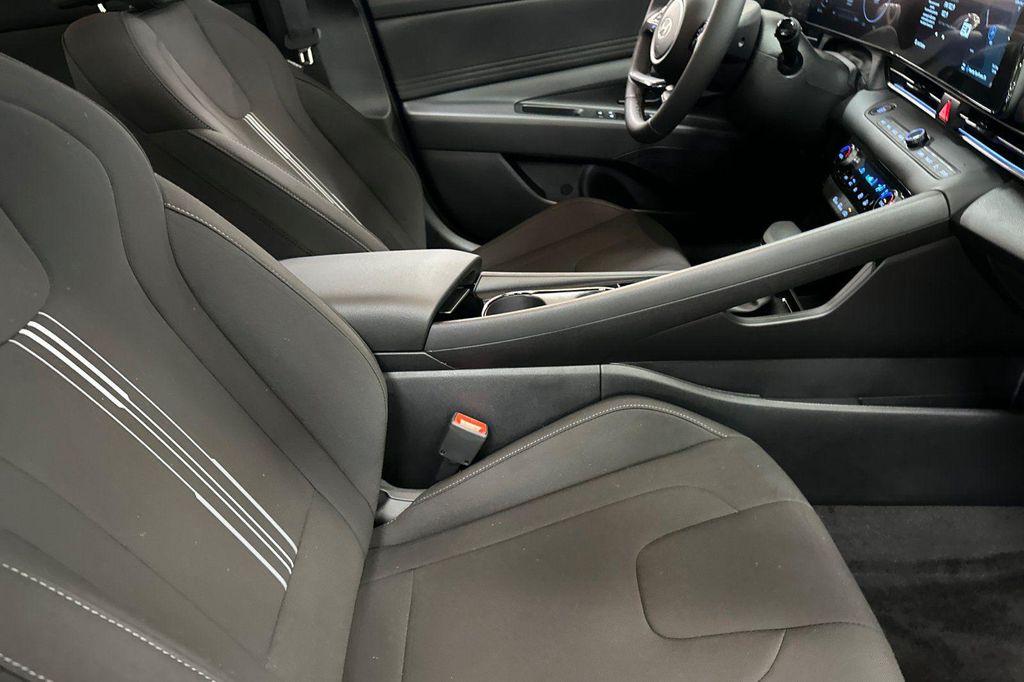 new 2025 Hyundai ELANTRA HEV car, priced at $24,100