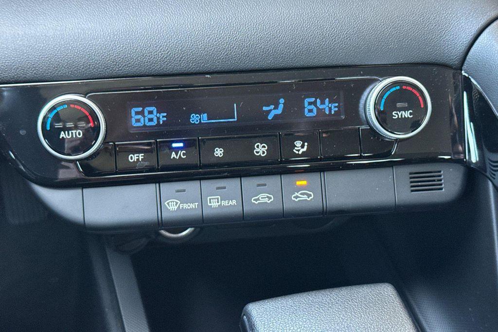 new 2025 Hyundai ELANTRA HEV car, priced at $22,730