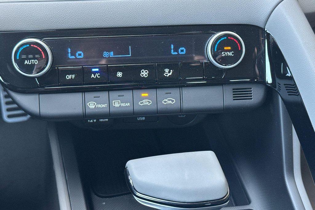 new 2025 Hyundai ELANTRA HEV car, priced at $24,280