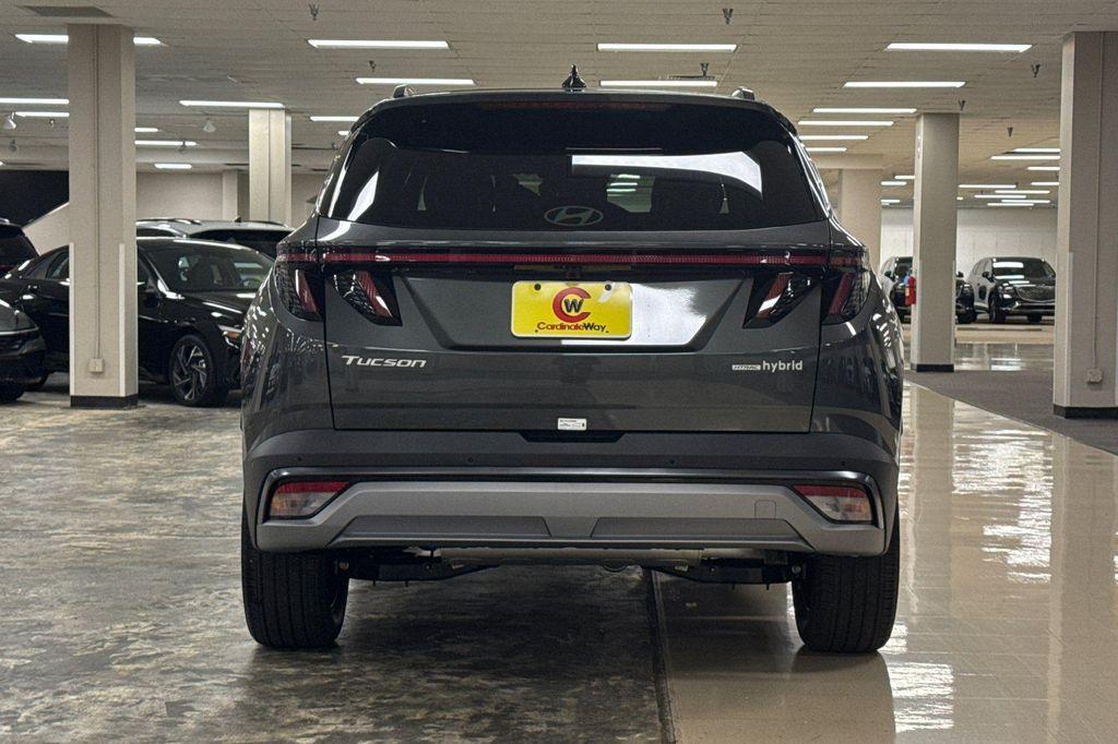 new 2026 Hyundai TUCSON Hybrid car, priced at $40,010