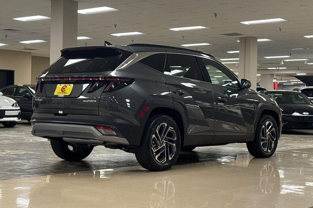 new 2026 Hyundai TUCSON Hybrid car, priced at $40,010