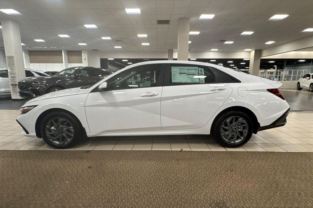 new 2025 Hyundai ELANTRA HEV car, priced at $23,210