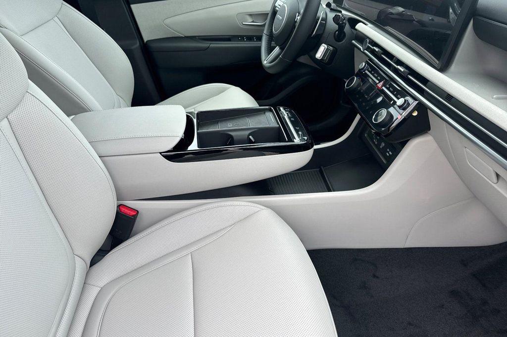 new 2025 Hyundai TUCSON Hybrid car, priced at $33,345