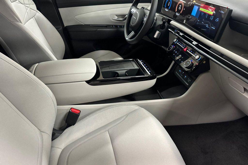 new 2025 Hyundai TUCSON Plug-In Hybrid car, priced at $38,875