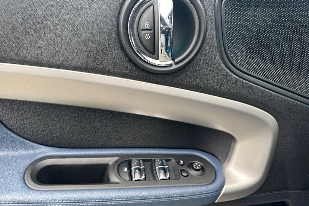 used 2022 MINI SE Countryman car, priced at $30,495