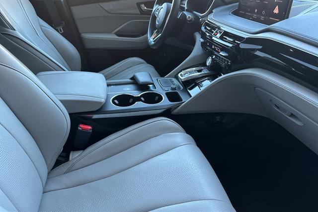 used 2022 Acura MDX car, priced at $36,998