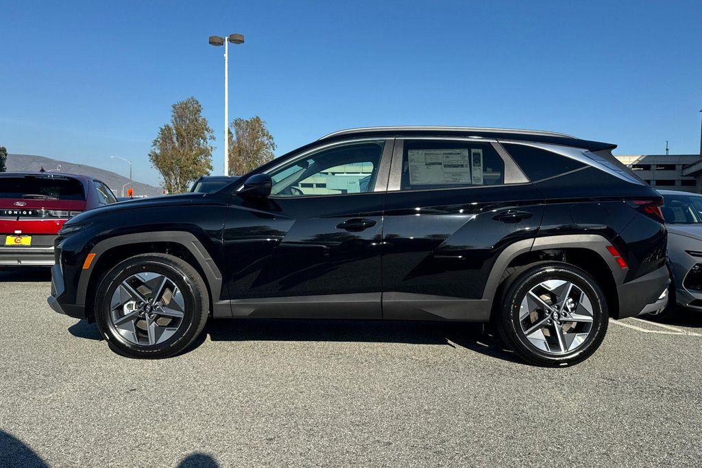 new 2026 Hyundai TUCSON Hybrid car, priced at $31,610